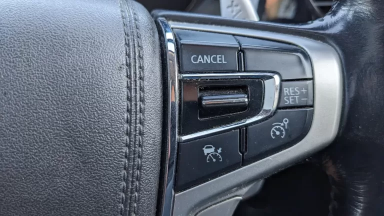 Steering wheel controls for cruise control