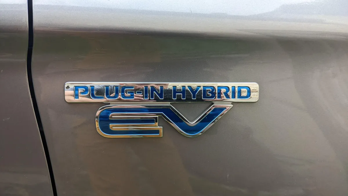 Mitsubishi Outlander PHEV badge
